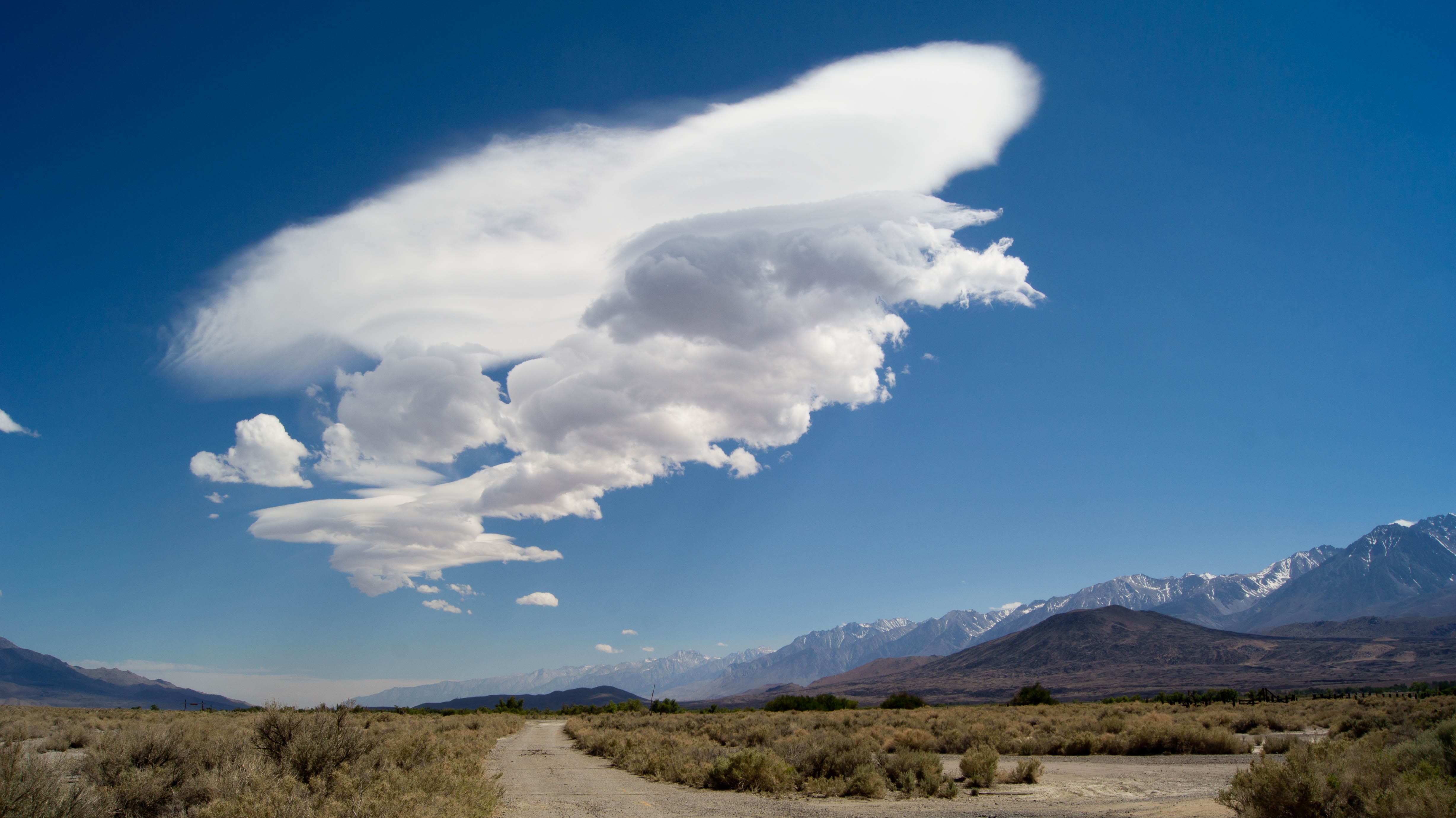 rotor clouds beside sierra nevada