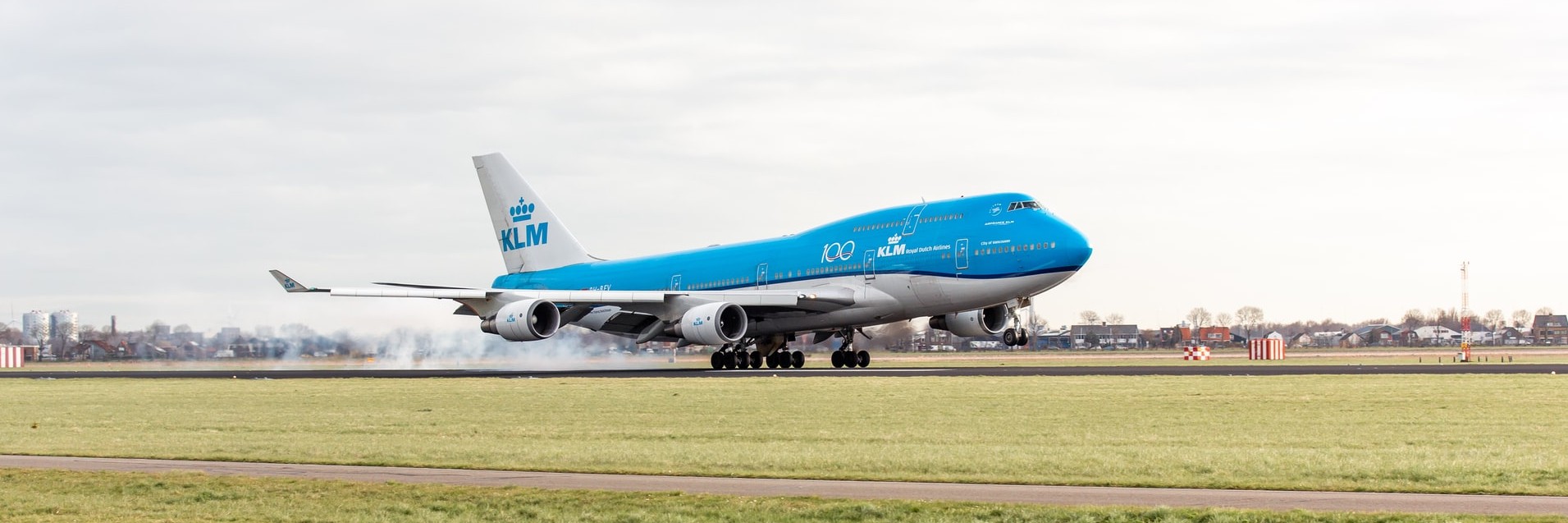 Blue Boeing 747-400 from KLM landing