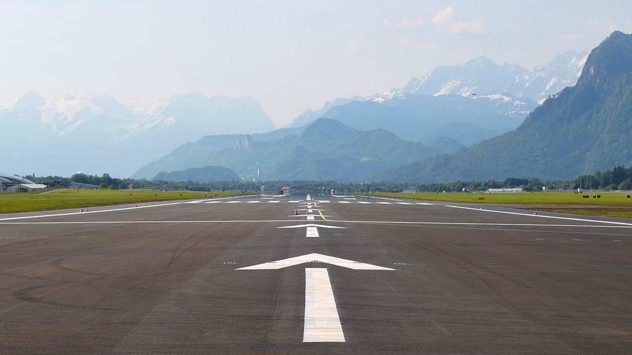 cover image for The Best Airport Runway Designs, for a Safe Takeoff and Landing